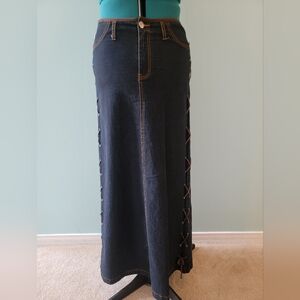 Size 7 Vintage Dark Denim Maxi Skirt with Faux Lace-Up Sides